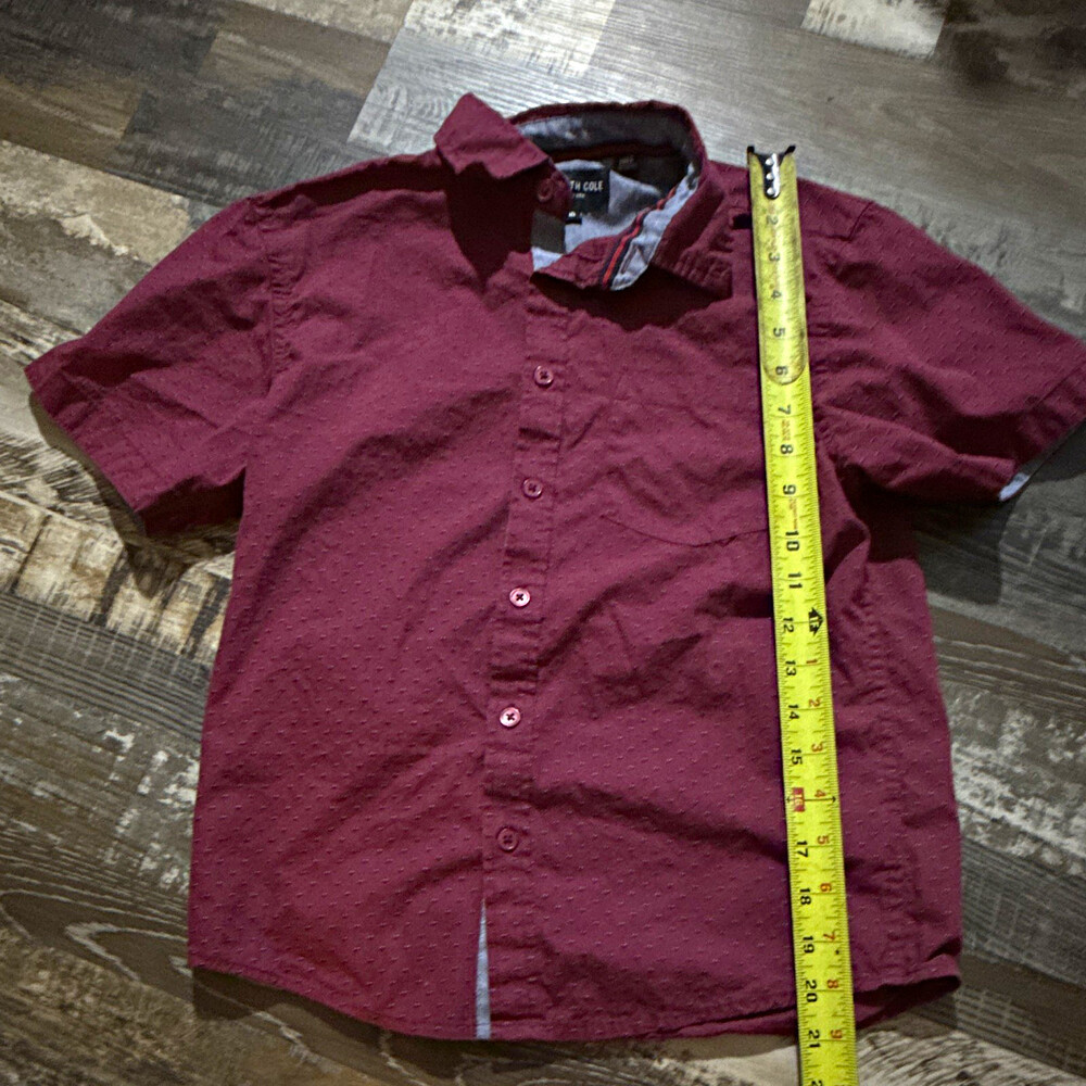 Kenneth Cole New York Boy’s Burgundy Solid Woven Short Sleeve Button-Up Sz 10